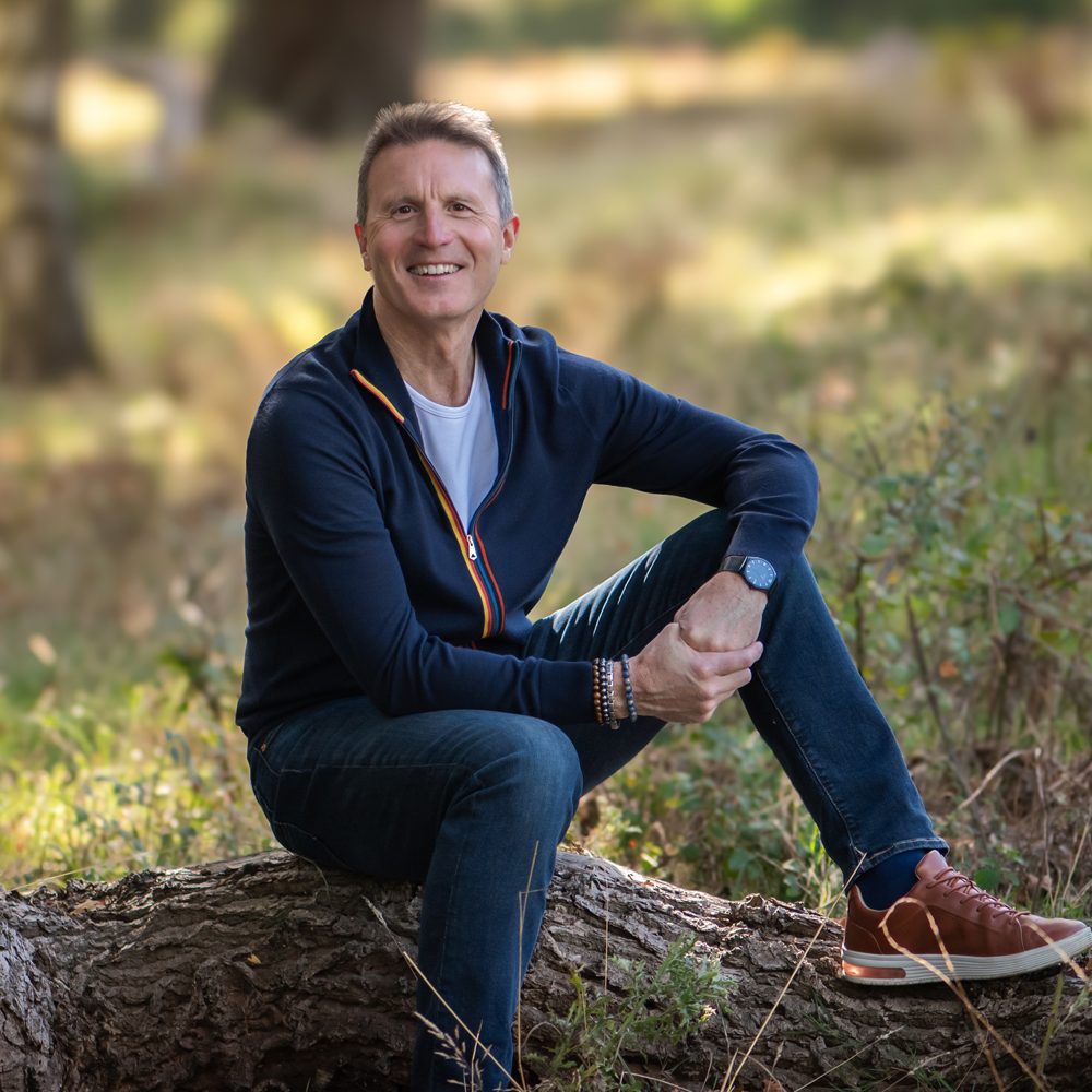 mark-sat-on-tree